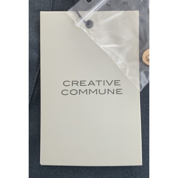 4 For $20 Creative Commune Smoky Gray Fan Print Blouse V-Neck Top Size Medium - Picture 6 of 8